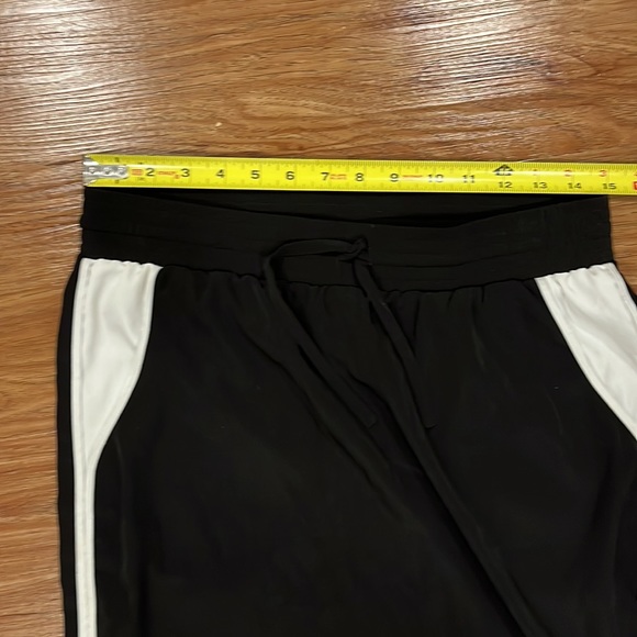 Kenneth Cole New York Black and white skirt Size S - Picture 3 of 3